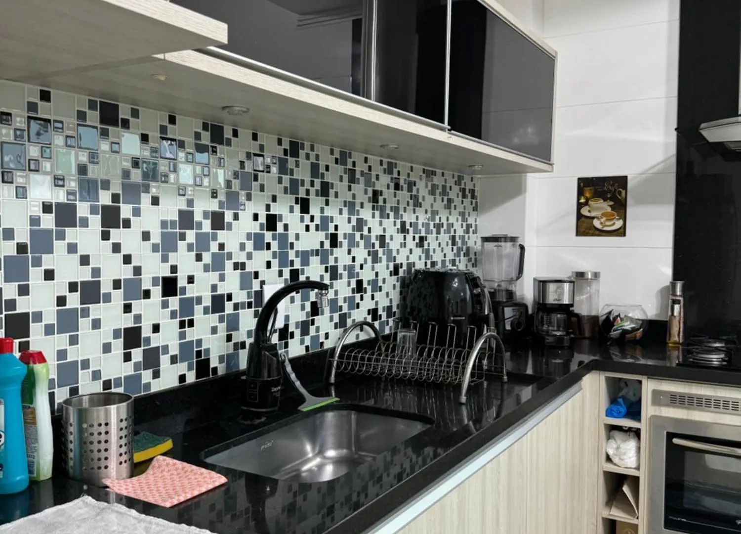 Quarto em Acomodações Particulares Quarto Confortavel Com Tv, Ar E Sacada Vista Jardim Florianópolis
